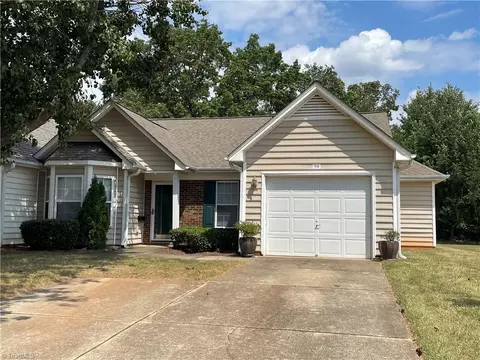 90 Mansfield Cir, Greensboro, NC 27455