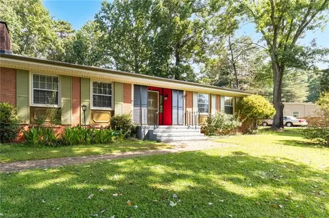 3721 Hawkedale Dr, Winston Salem, NC 27106
