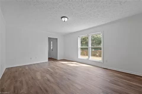 Living - 686 Mock Rd, High Point, NC 27265 photo 3 of 7