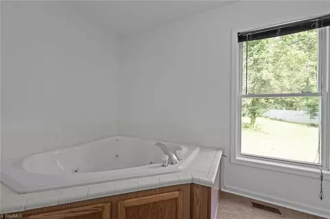 Bath - 686 Mock Rd, High Point, NC 27265 photo 1 of 4