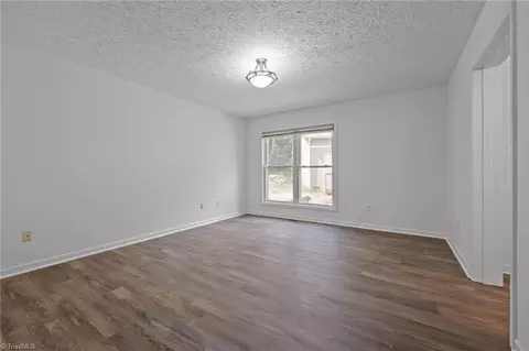 Living - 686 Mock Rd, High Point, NC 27265 photo 6 of 7