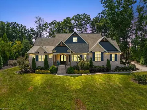 5405 Briardenn Ct, Summerfield, NC 27358
