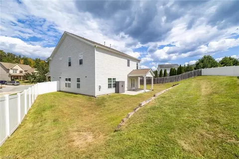 Exterior - 2354 Hammock Dr, High Point, NC 27265 photo 5 of 10