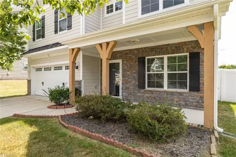 Exterior - 2354 Hammock Dr, High Point, NC 27265 photo 2 of 10