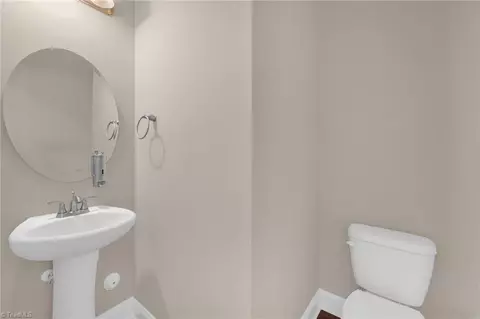 Entry Way - 2354 Hammock Dr, High Point, NC 27265 photo 5 of 7