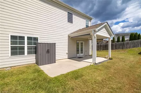 Exterior - 2354 Hammock Dr, High Point, NC 27265 photo 3 of 10