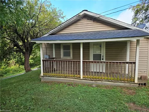 411 Thomas St, Eden, NC 27288