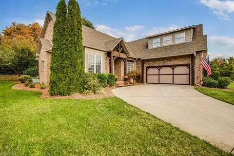 109 Cedar Ln, Bermuda Run, NC 27006