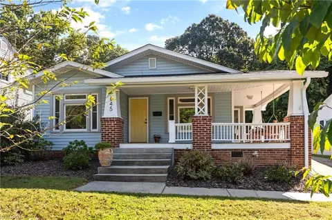 645 Sunset Dr S, Winston Salem, NC 27103