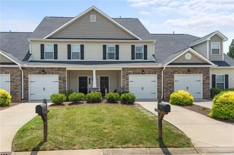 113 Penry Ln, Clemmons, NC 27012
