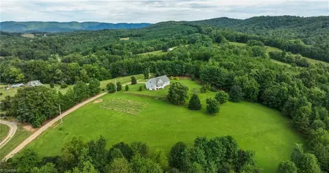 1919 Old Orchard Loop, Stuart, VA 24171 photo 39