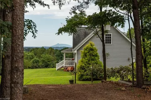 1919 Old Orchard Loop, Stuart, VA 24171 photo 4