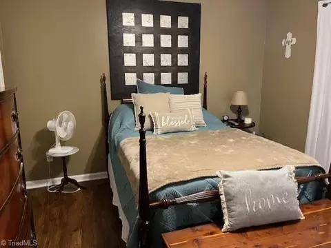 Bedroom - 410 English Ct, Trinity, NC 27370 photo 1 of 3