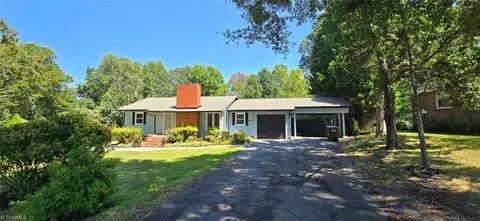 3406 Rolling Rd, High Point, NC 27265