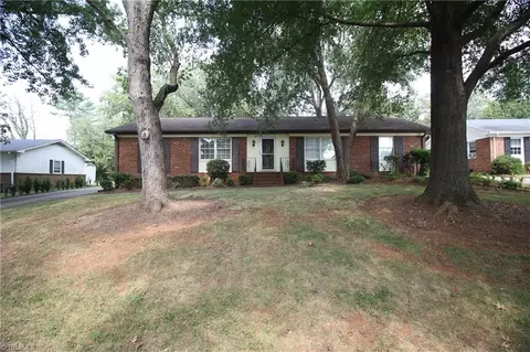 5108 Ellenwood Dr, Greensboro, NC 27410