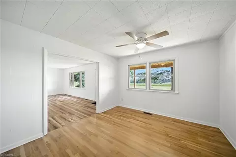 Living - 856 Haynes Rd, Elkin, NC 28621 photo 4 of 7