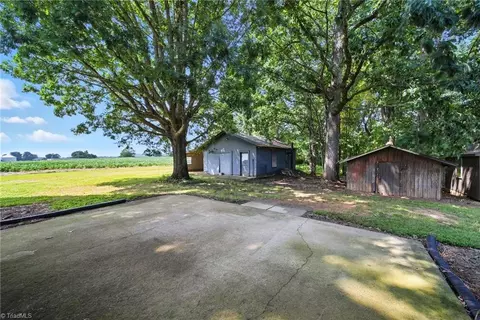 Exterior - 856 Haynes Rd, Elkin, NC 28621 photo 5 of 6