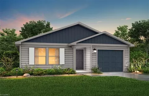 428 Regency Ln, Eden, NC 27288