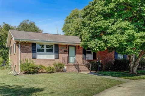 1613 Courtland Ave, Reidsville, NC 27320