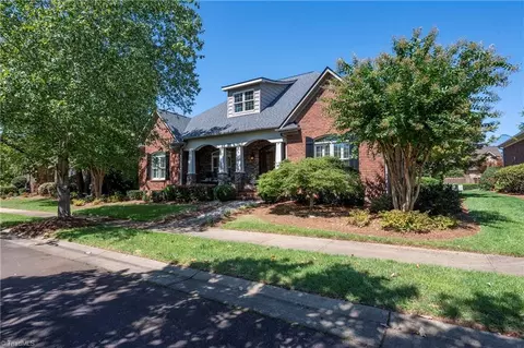 116 Knicker Ln, Bermuda Run, NC 27006