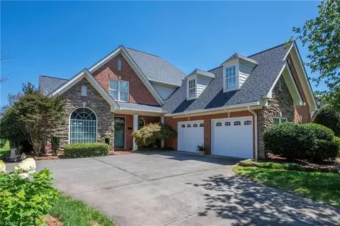 305 Orchard Park Dr, Bermuda Run, NC 27006