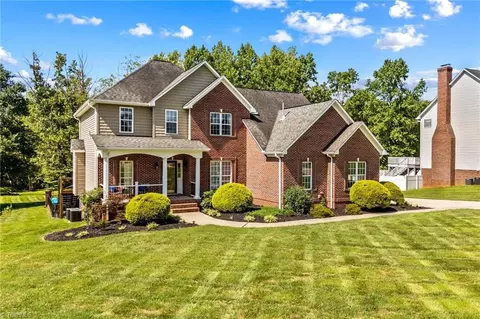 415 Autumnlight Dr, Salisbury, NC 28147