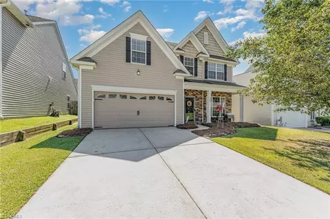 761 Spinning Wheel Pt, High Point, NC 27265