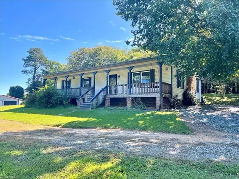 3543 Gaddy Dr, Trinity, NC 27370
