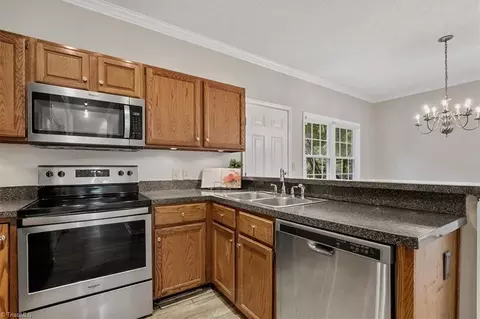 3714 Cranbrook Pt, High Point, NC 27265 photo 18