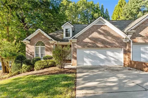 4 Indigo Lake Ter, Greensboro, NC 27455
