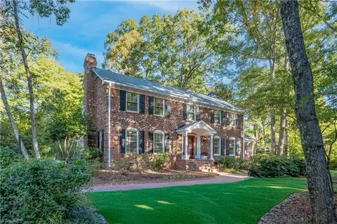 1213 Westridge Rd, Greensboro, NC 27410