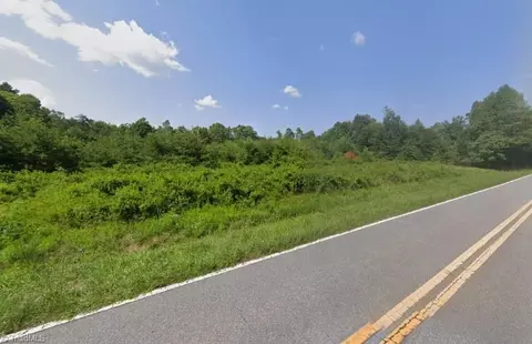 3136 K Fork Rd, Madison, NC 27025 photo 3