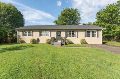131 Sheffield Rd, Mocksville, NC 27028