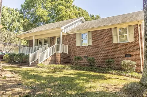 528 John St, Eden, NC 27288