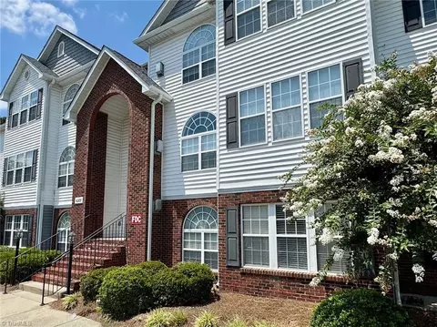 4285 Cedarcroft Ct #3D, Greensboro, NC 27409