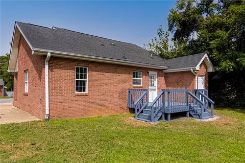 2202 Green Dr, High Point, NC 27260 photo 25