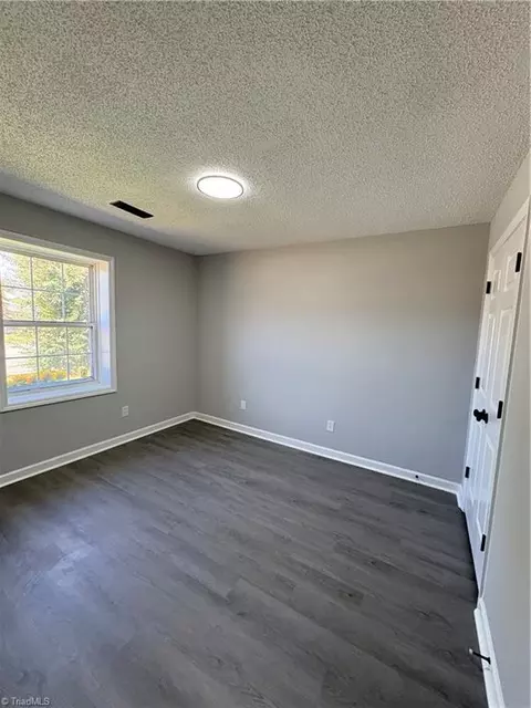 2202 Green Dr, High Point, NC 27260 photo 5
