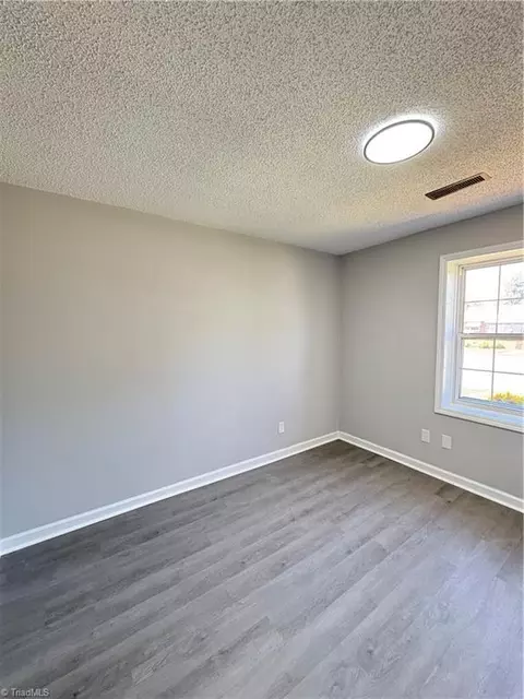 2202 Green Dr, High Point, NC 27260 photo 4