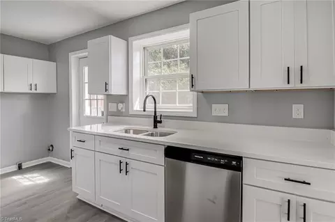 2202 Green Dr, High Point, NC 27260 photo 7