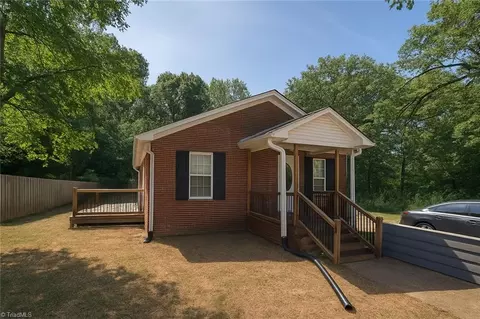1702 Martin Luther King Jr Dr E, High Point, NC 27260