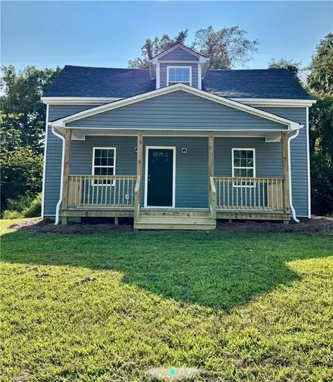 739 Stultz Rd, Martinsville, VA 24112