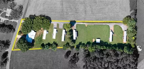 2628 Bloomtown Rd, East Bend, NC 27018
