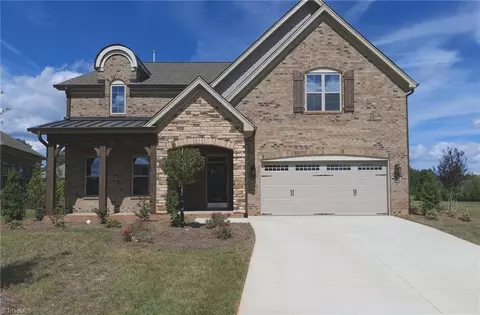 1092 Tulloch Ct, Burlington, NC 27215