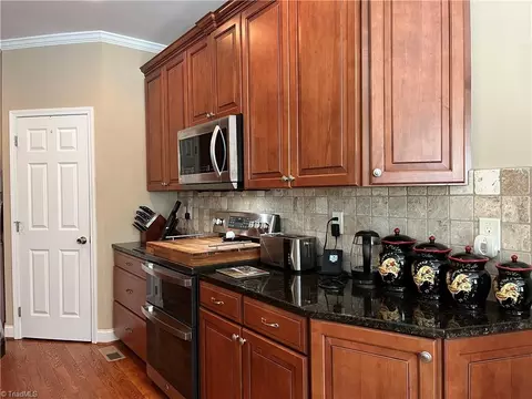 184 Raspberry Ridge Dr, Clemmons, NC 27012 photo 11
