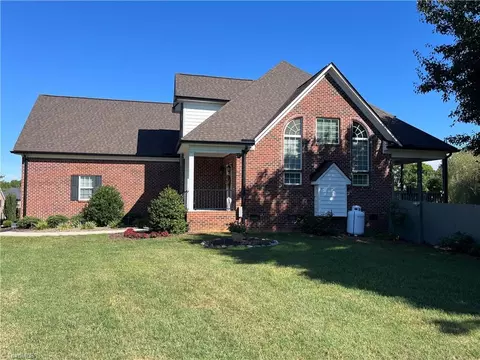184 Raspberry Ridge Dr, Clemmons, NC 27012 photo 5
