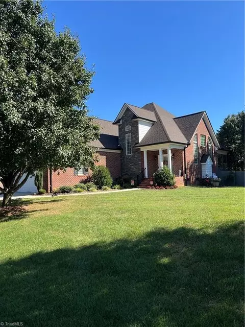 184 Raspberry Ridge Dr, Clemmons, NC 27012 photo 4