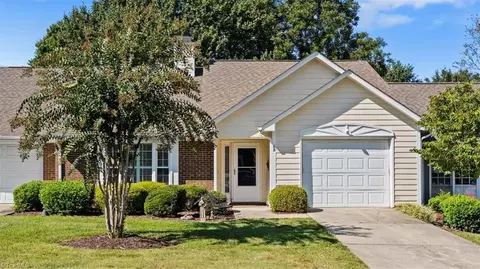 6 Buckboard Ln #B, Greensboro, NC 27410