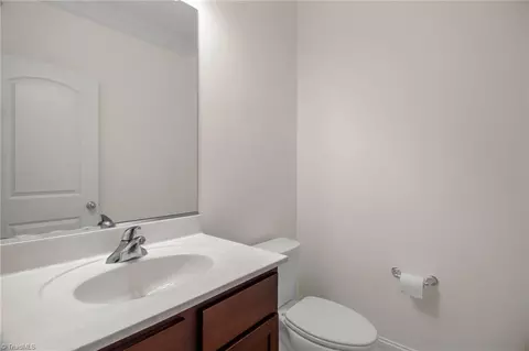 Entry Way - 737 Carneros Cir, High Point, NC 27265 photo 5 of 7