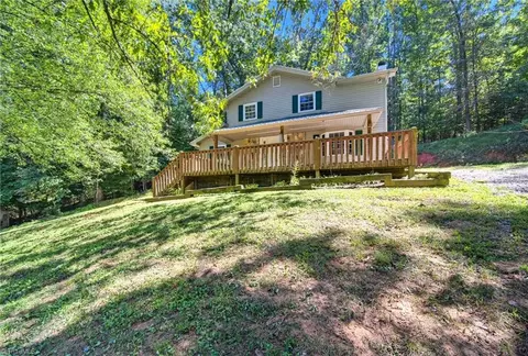 420 Settle Rd, Ronda, NC 28670