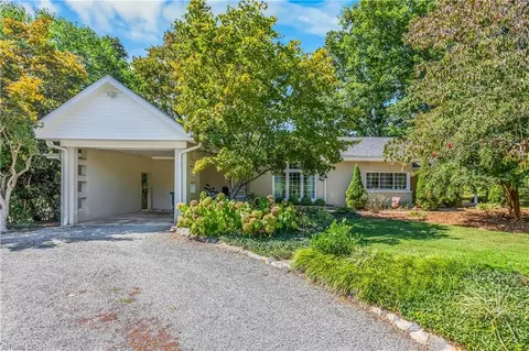 330 Carolina Ave S, Boonville, NC 27011
